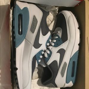 Nike Air Max 90 Essential Size 10 (Never Worn)